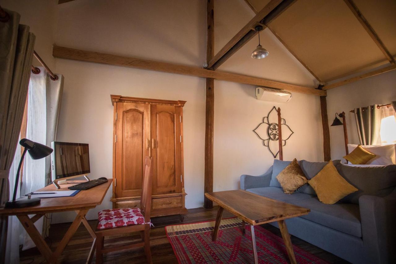 Hotel The Wood Family Retreat à Phumi Trapeang Rung Extérieur photo