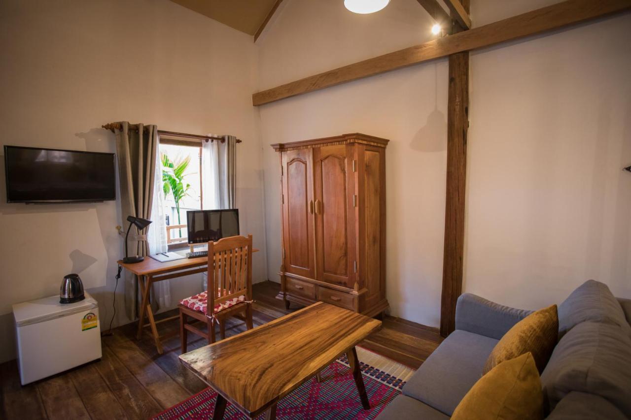 Hotel The Wood Family Retreat à Phumi Trapeang Rung Extérieur photo