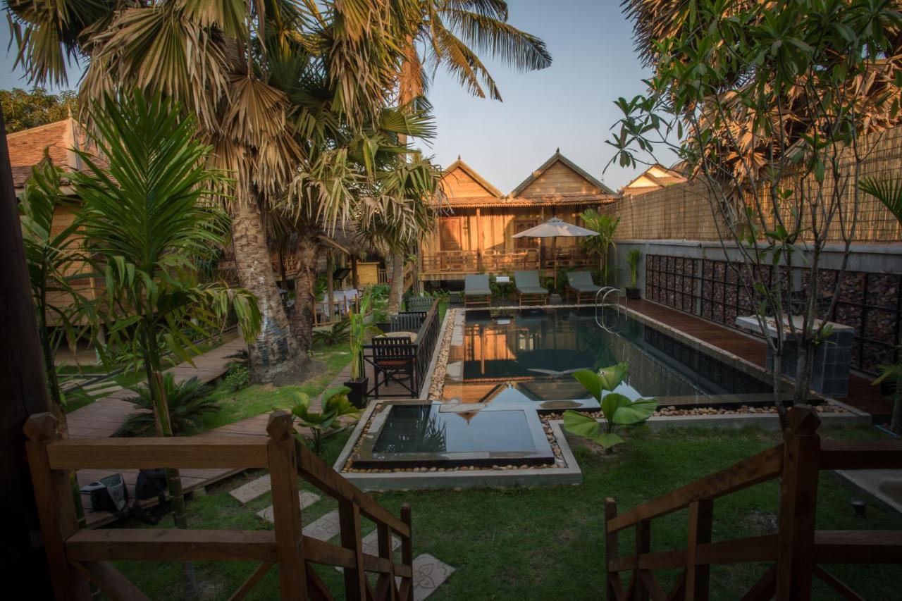 Hotel The Wood Family Retreat à Phumi Trapeang Rung Extérieur photo